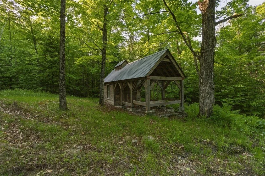 Photo of 1378 Hallstrom