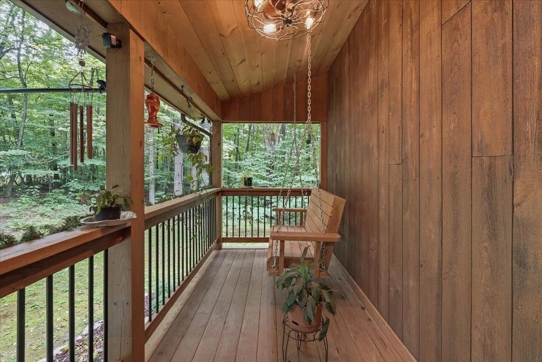 Photo of 17 Forest Ridge