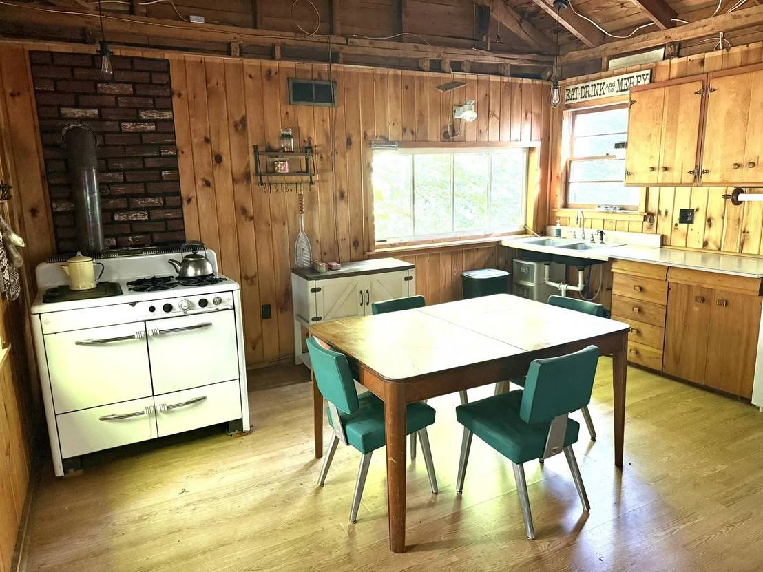 Photo of 845 Bailey Hill