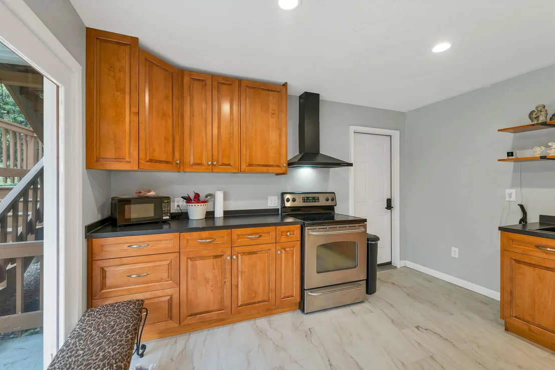 Photo of 78 Warner Hill