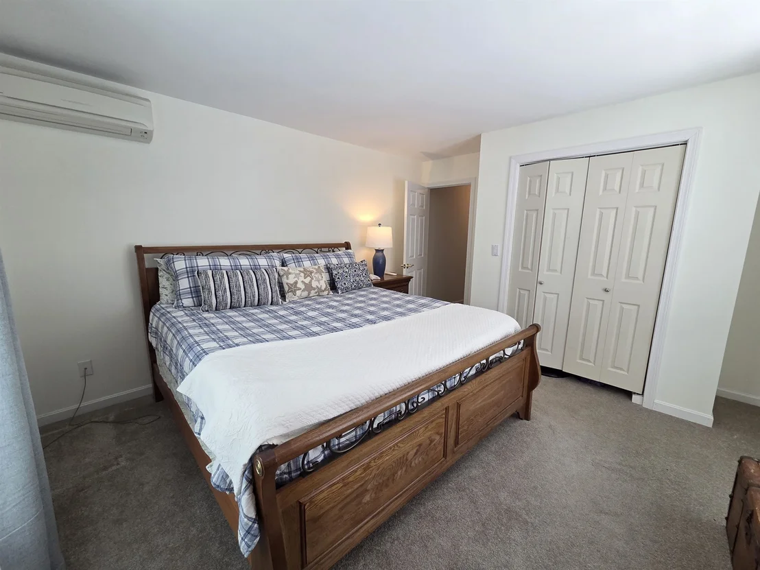 Photo of 70 Hawley