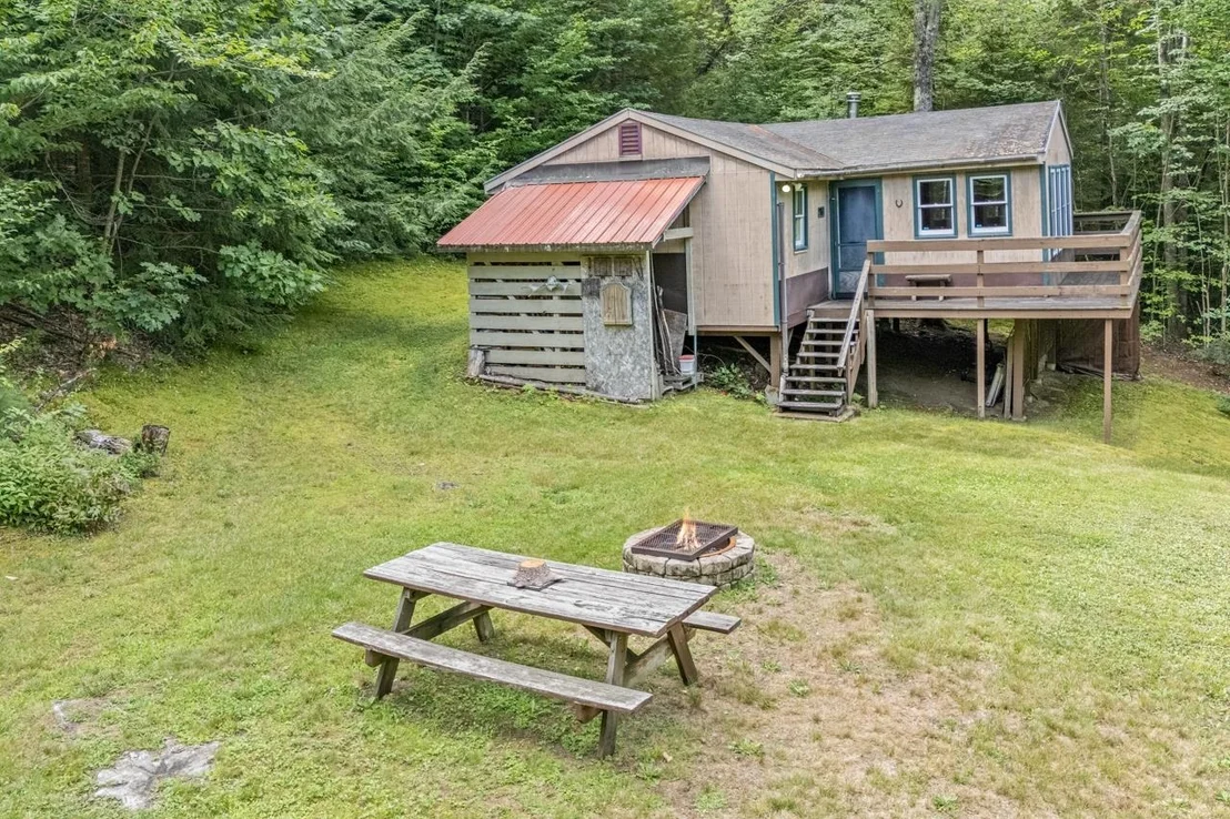 Photo of 243 Thompson