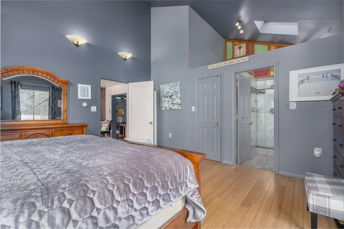 Photo of 140 Mountain View