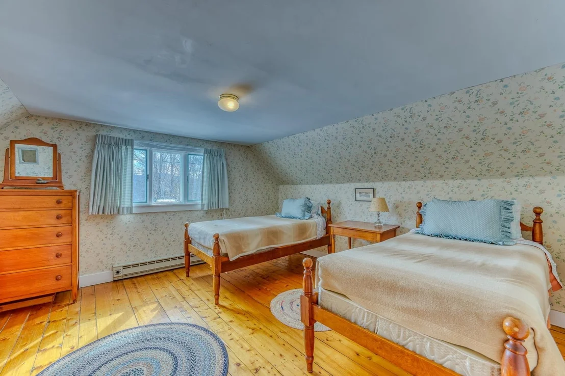 Photo of 249 Mountain View
