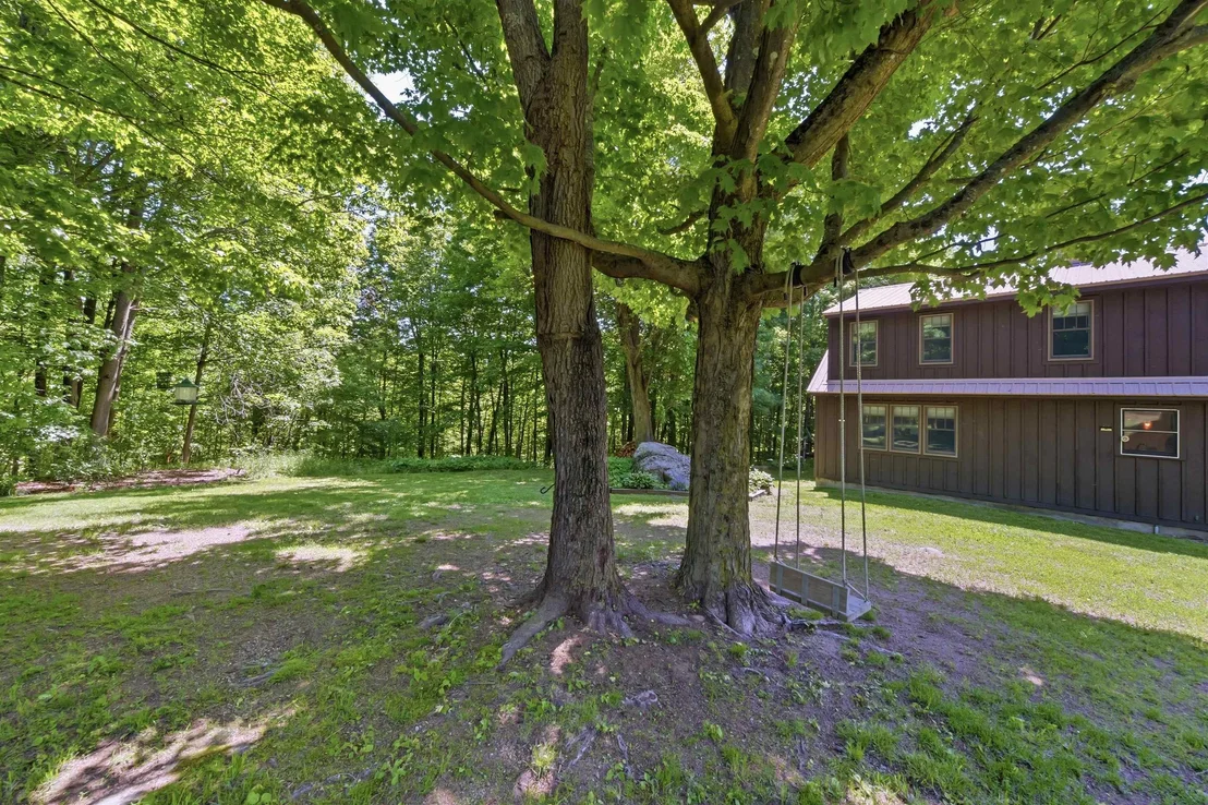 Photo of 291 Halfmoon Pond