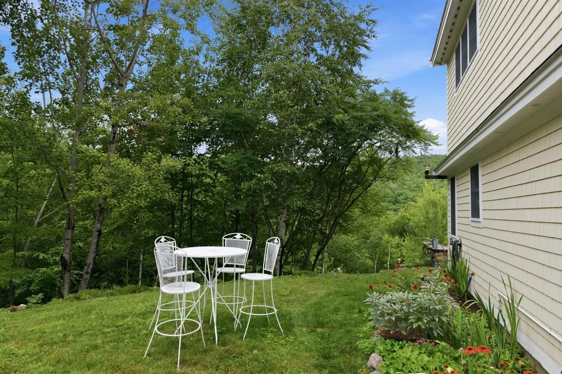 Photo of 125 Cunningham Pond