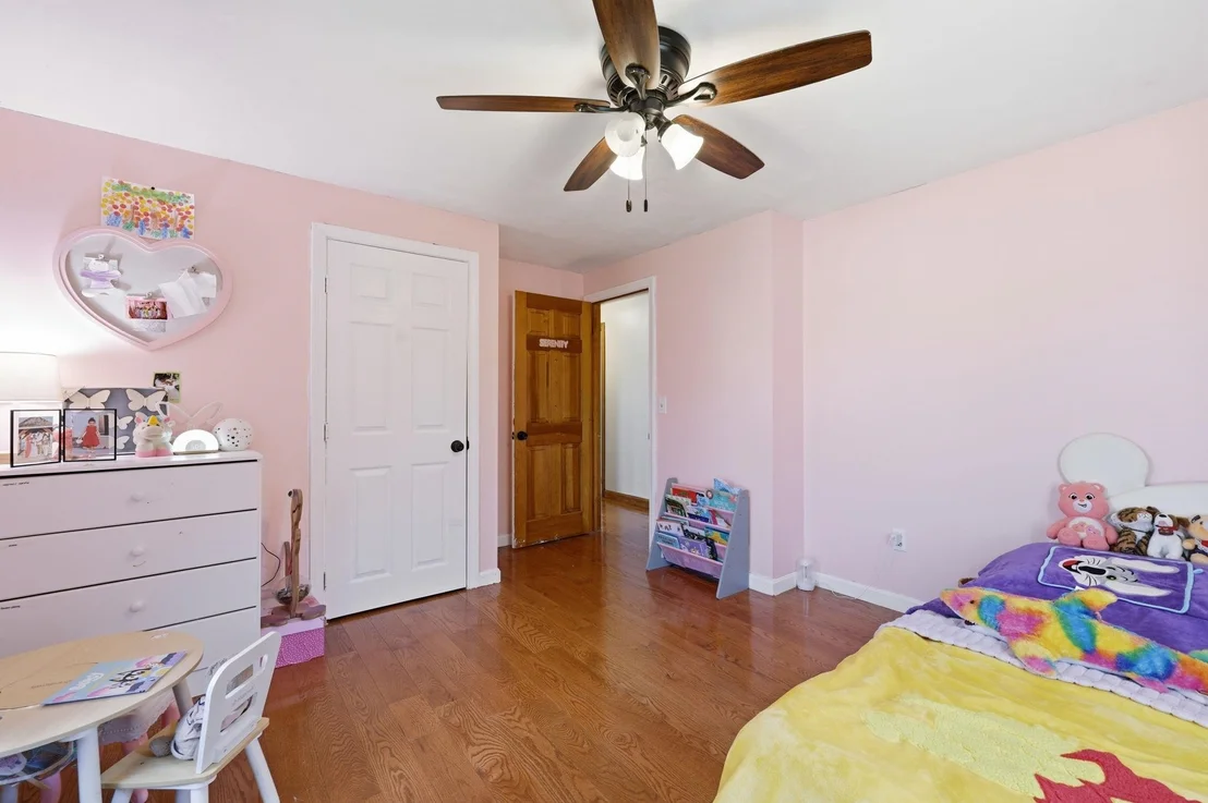 Photo of 12 Constance
