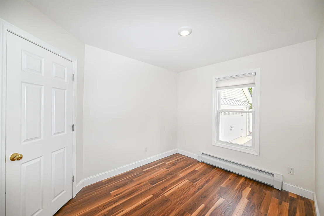 Photo of 16 Hale