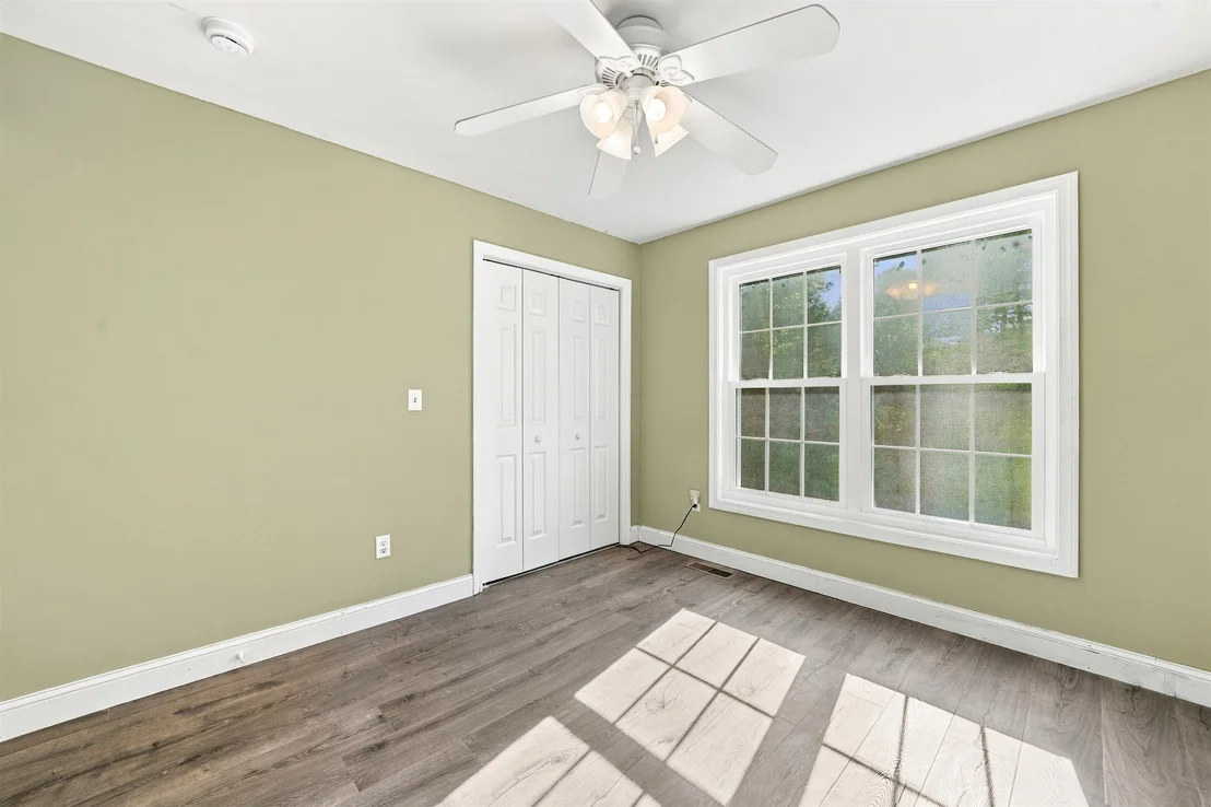 Photo of 13 Longview