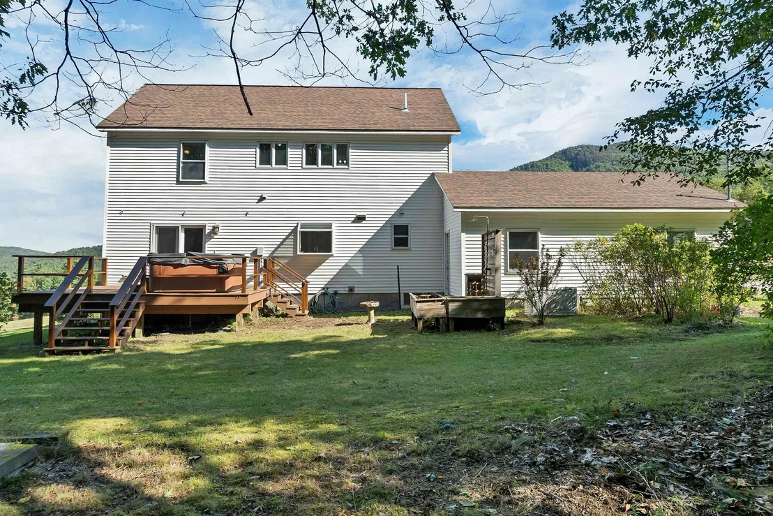Photo of 952 Plains