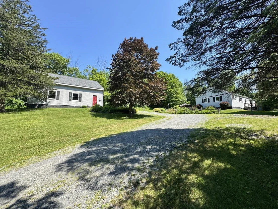 Photo of 240 Jericho