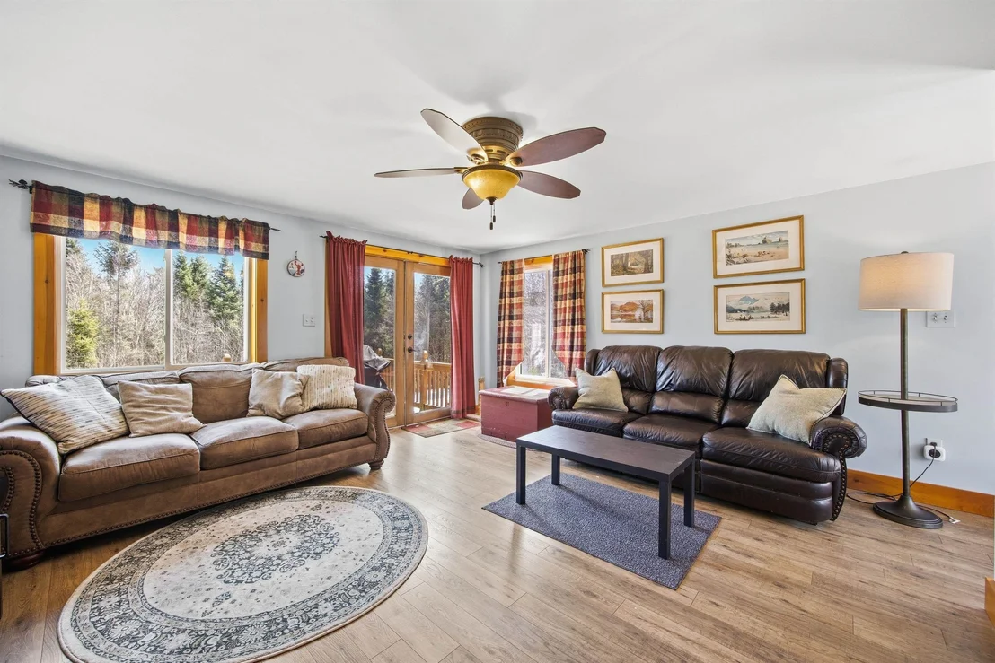 Photo of 3190 Granby