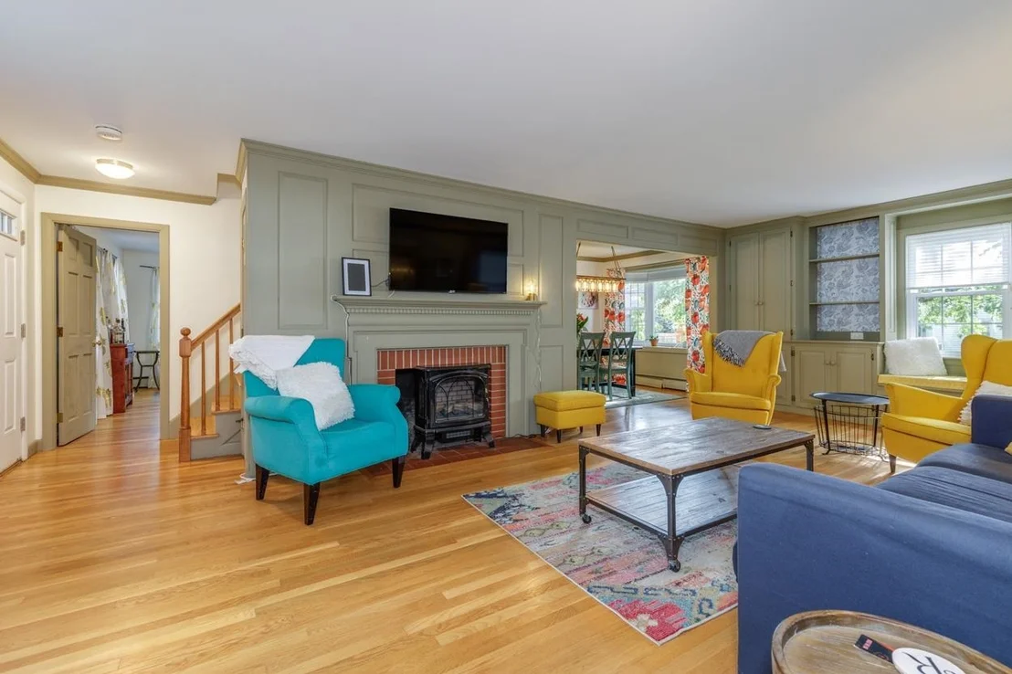 Photo of 234 W Haven
