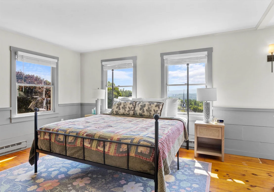 Photo of 470 Maple