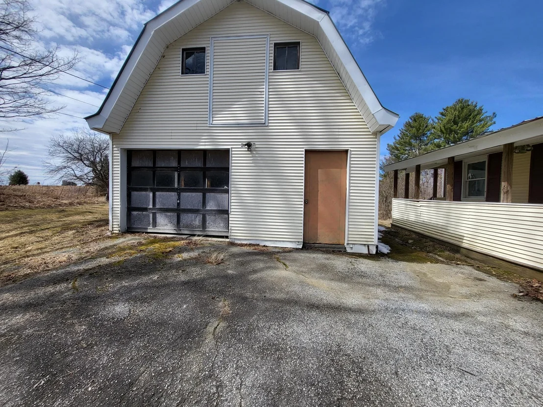 Photo of 1008 Luce