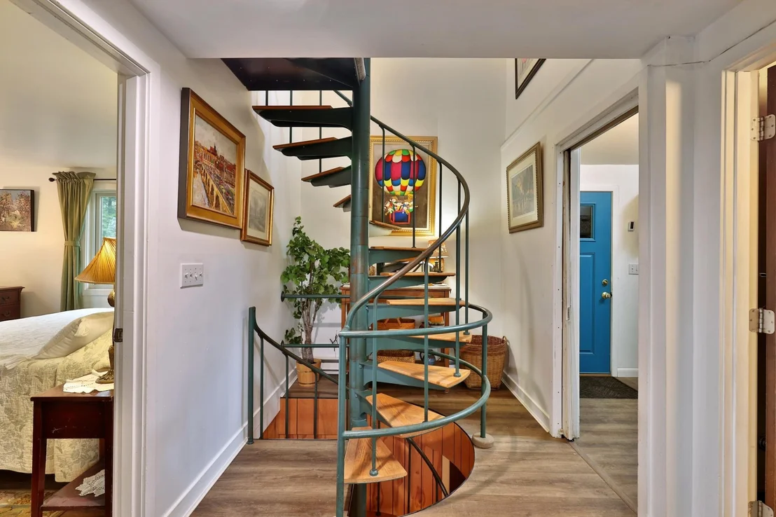Photo of 30 Ridge