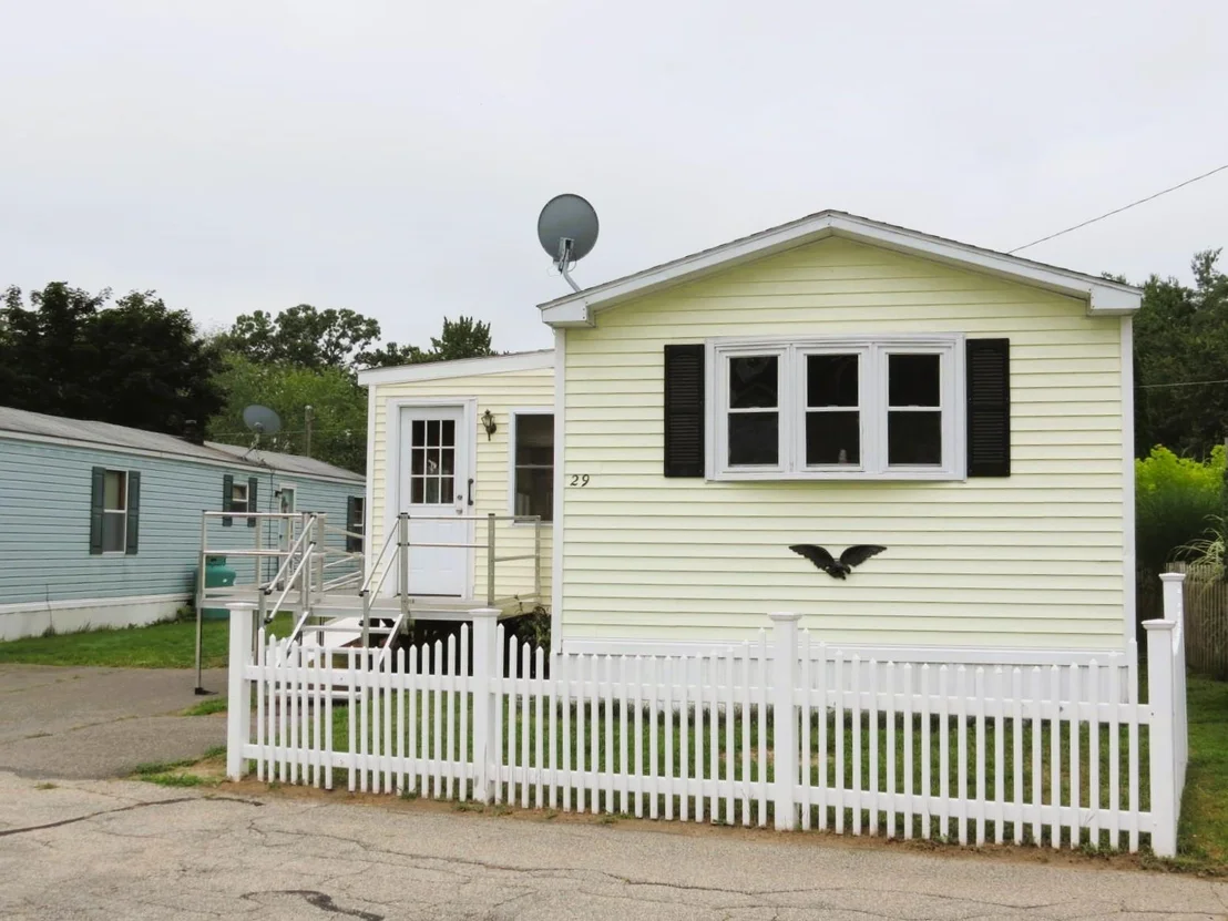 Photo of 29 Derlon