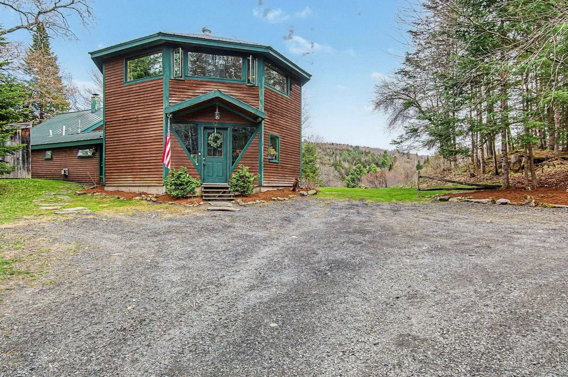 Photo of 2212 Symonds Mill
