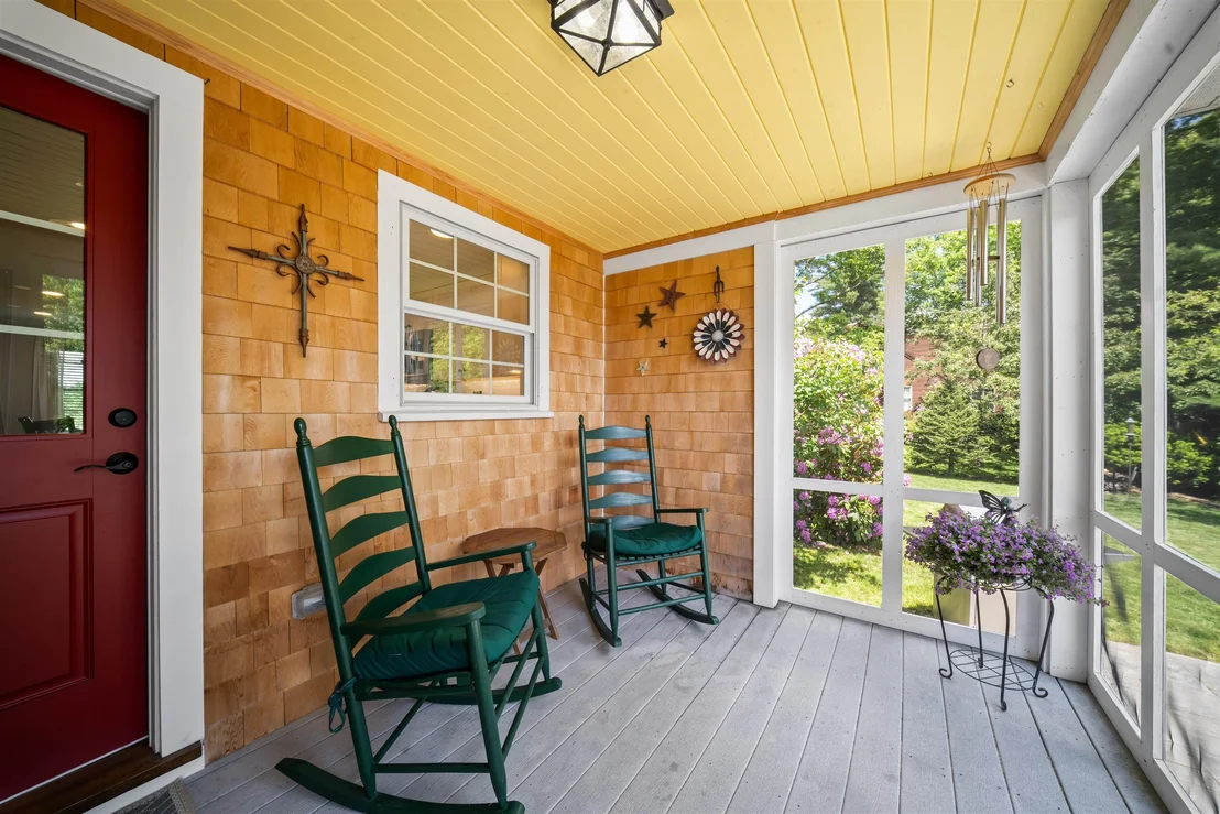 Photo of 232 Dover Point