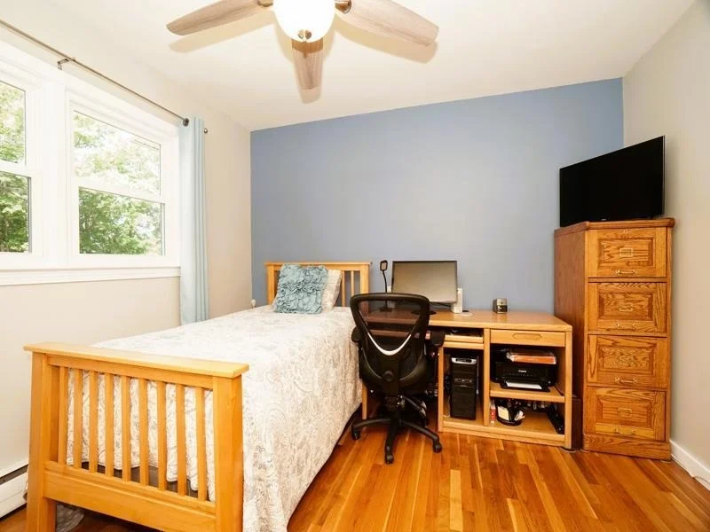 Photo of 1 Marblehead