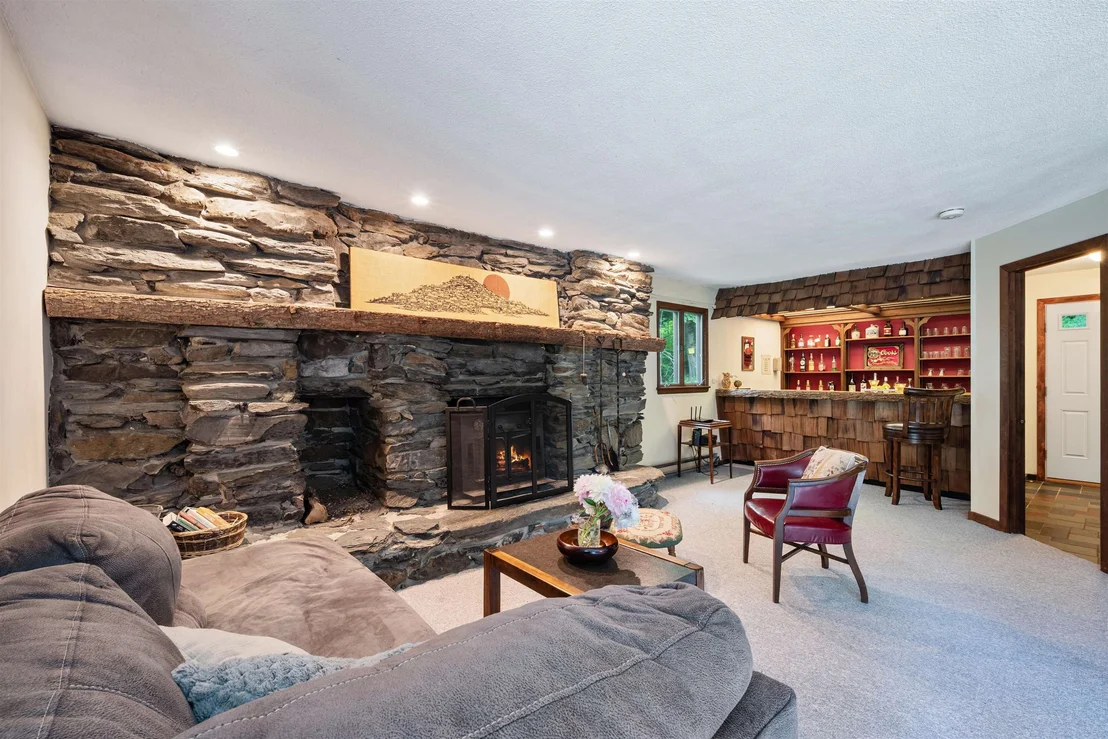 Photo of 153 Eagle Rock