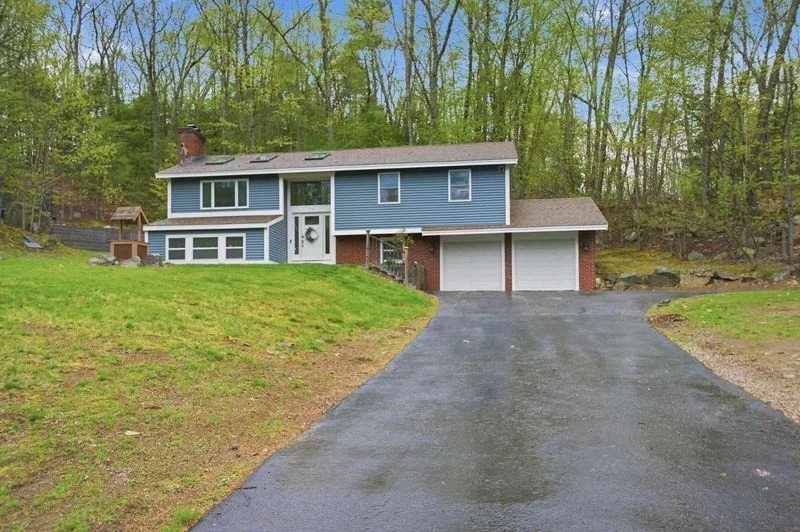 Photo of 10 Hillside