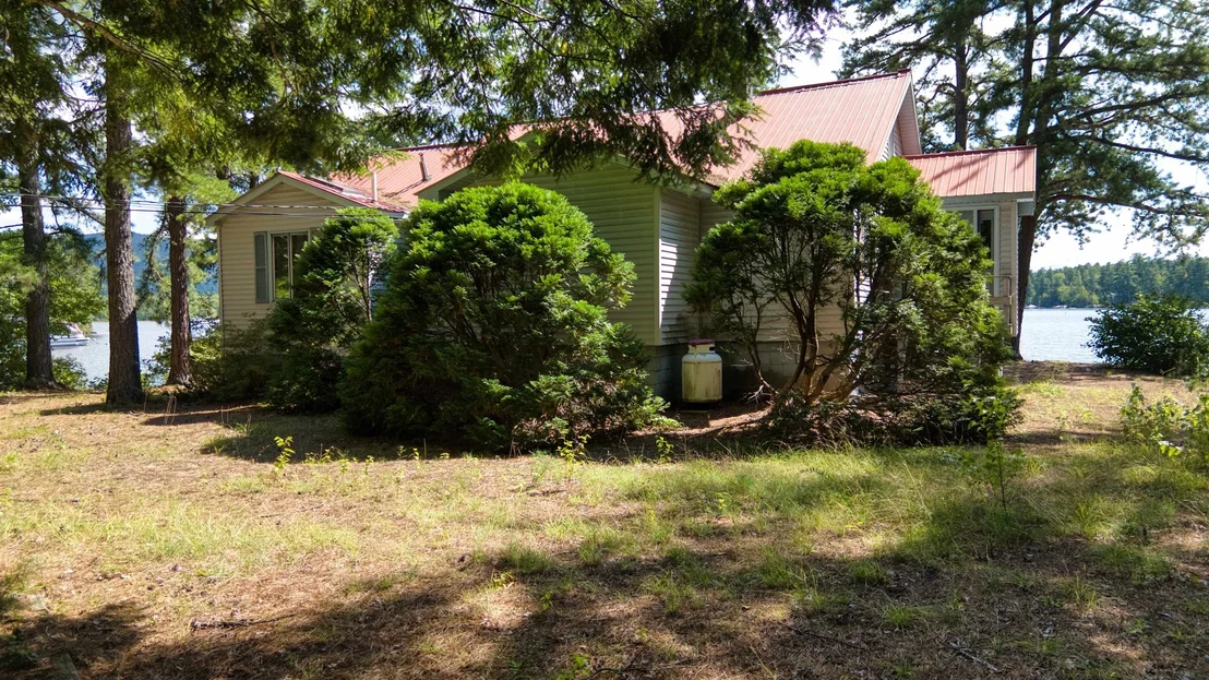 Photo of 148 Leavitt