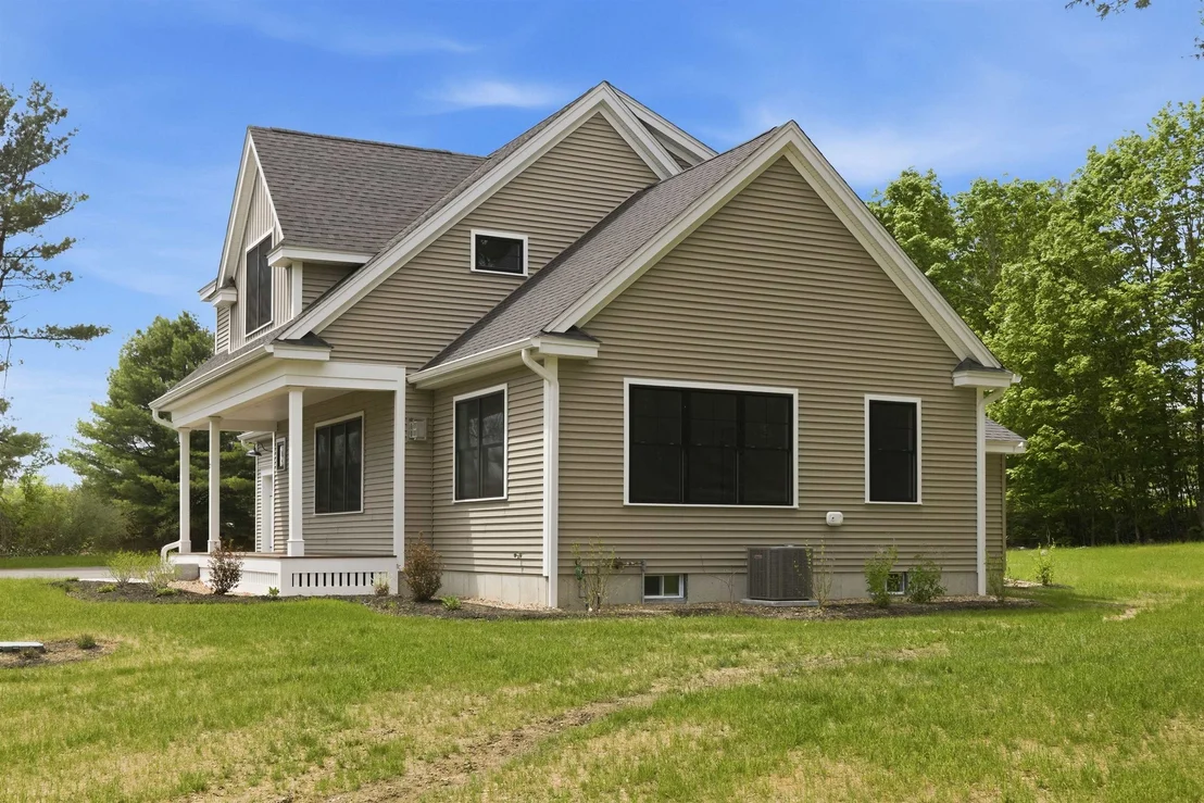 Photo of Lot 2 Clover