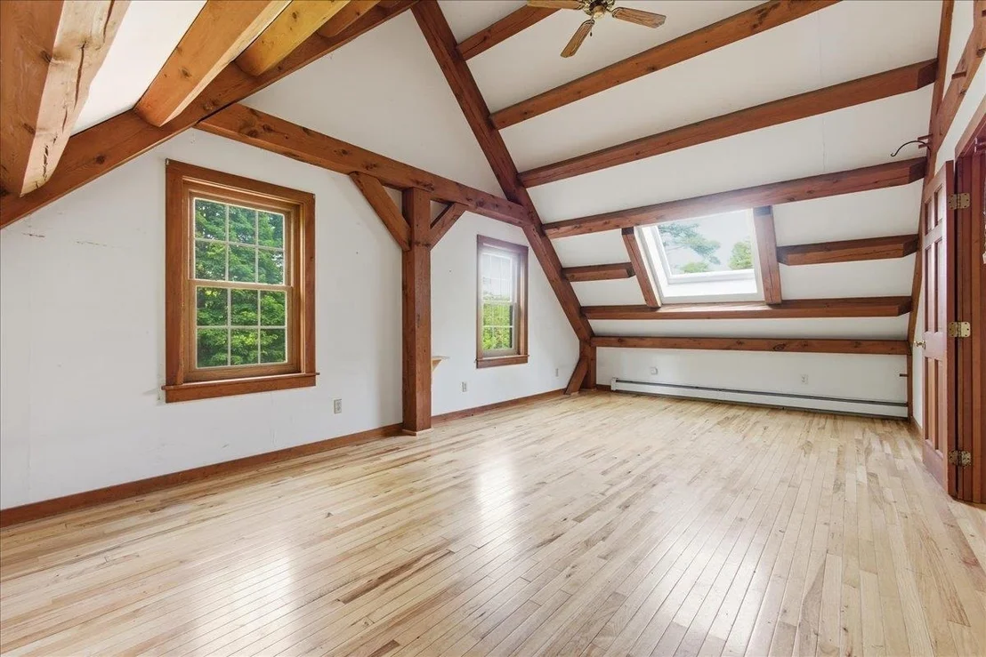 Photo of 1378 Hallstrom