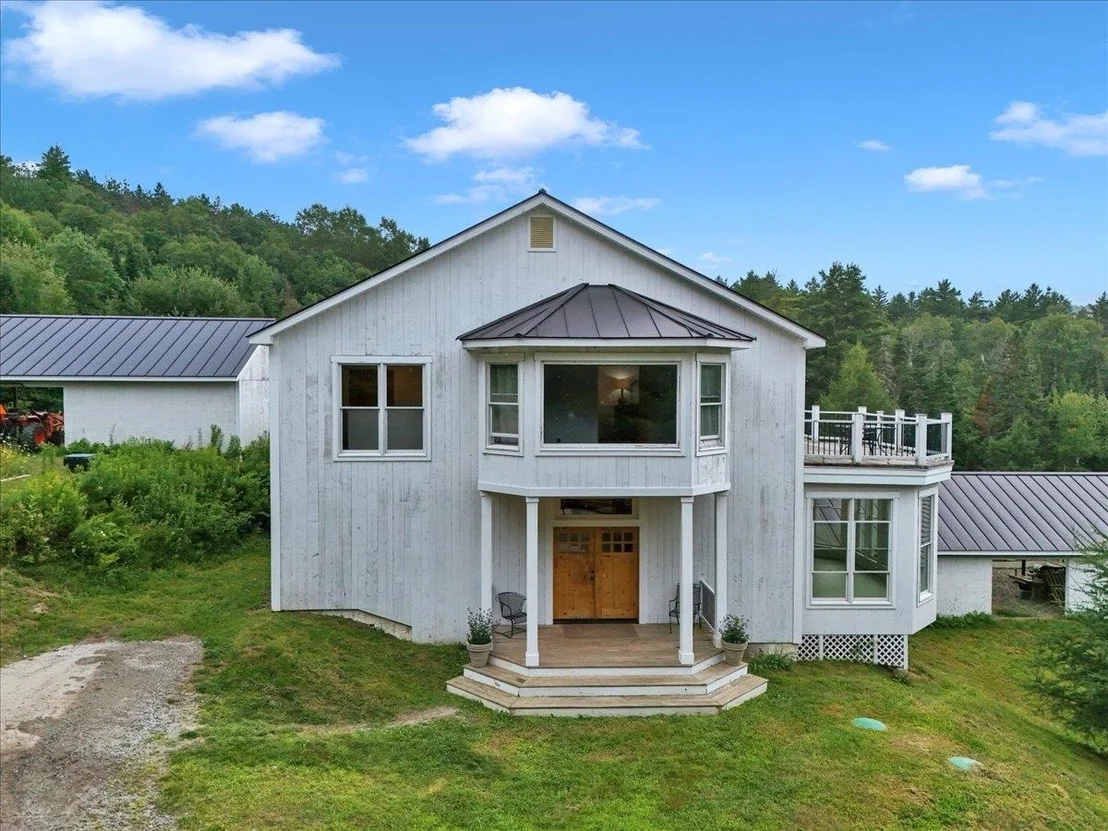 Photo of 3173 Brook
