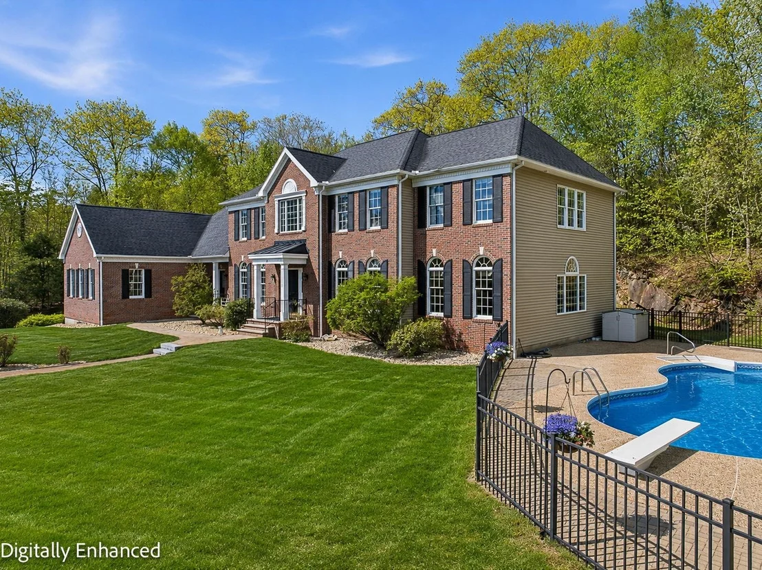 Photo of 25 Ellison