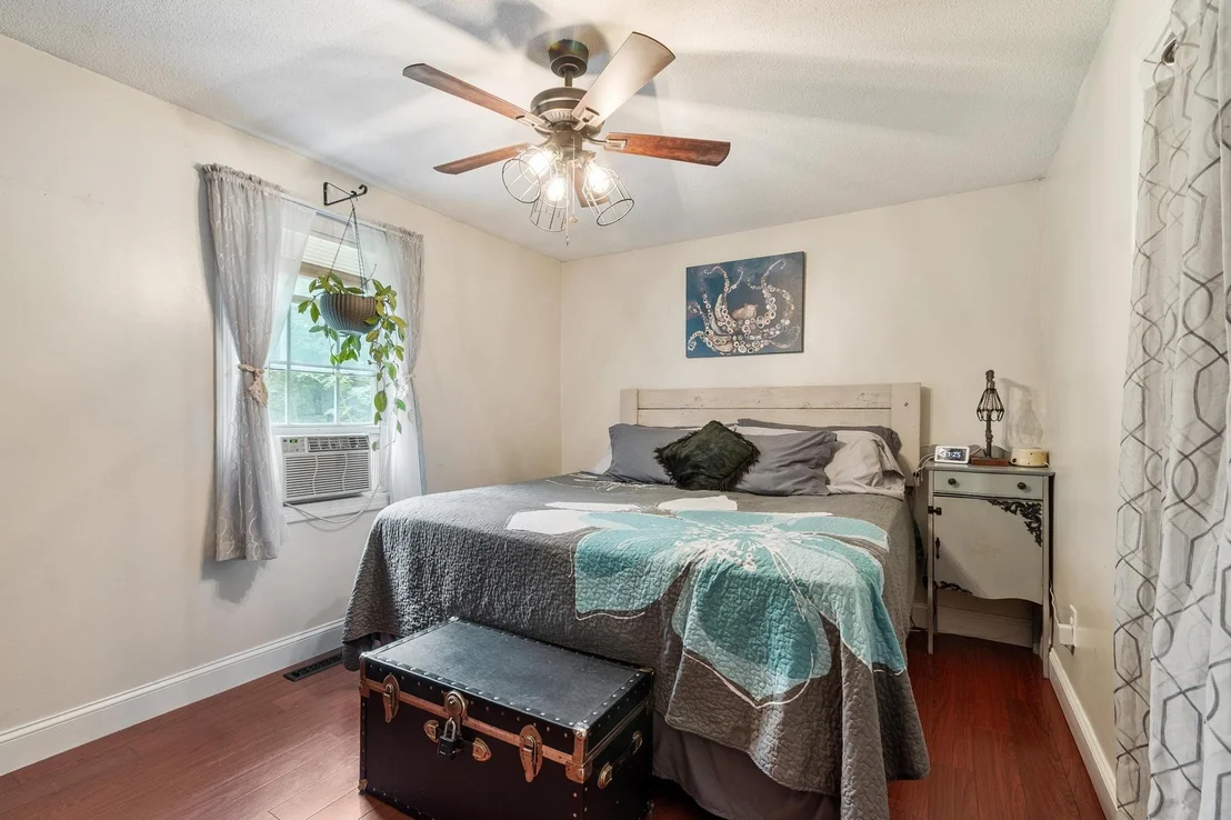 Photo of 255 Main