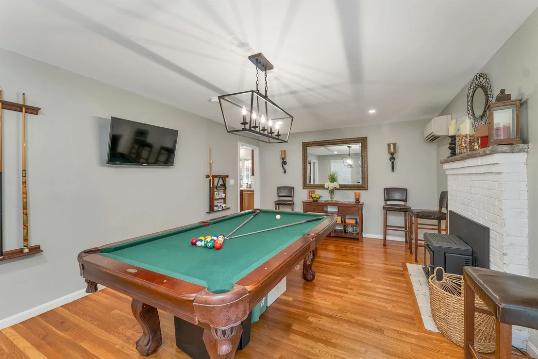 Photo of 12 Longmeadow