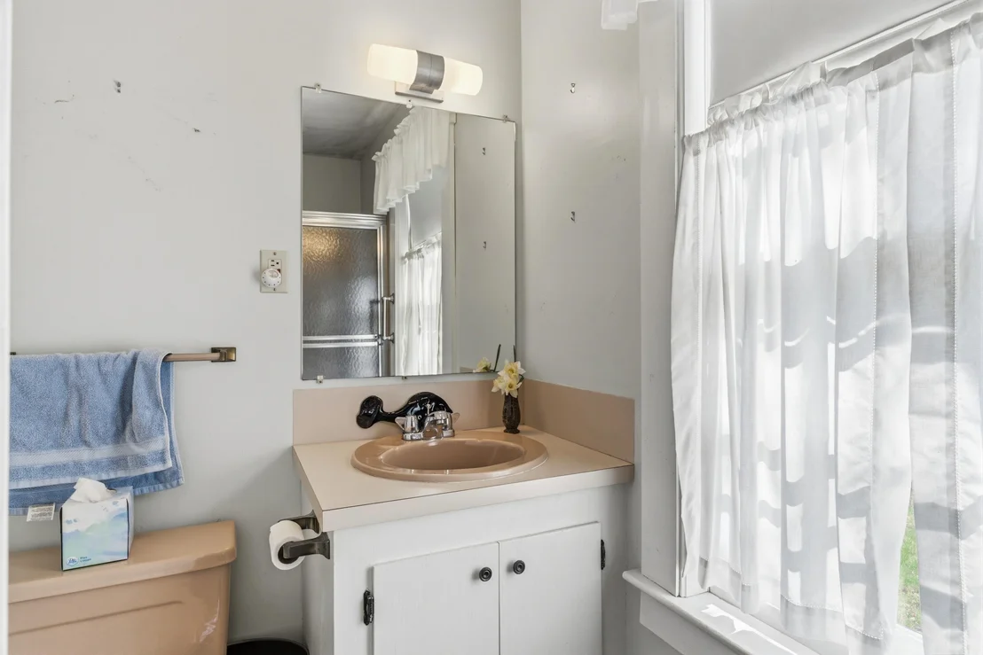 Photo of 567 Main