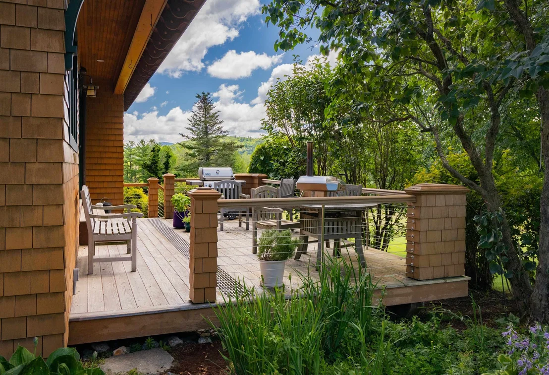 Photo of 947 Oak Hill