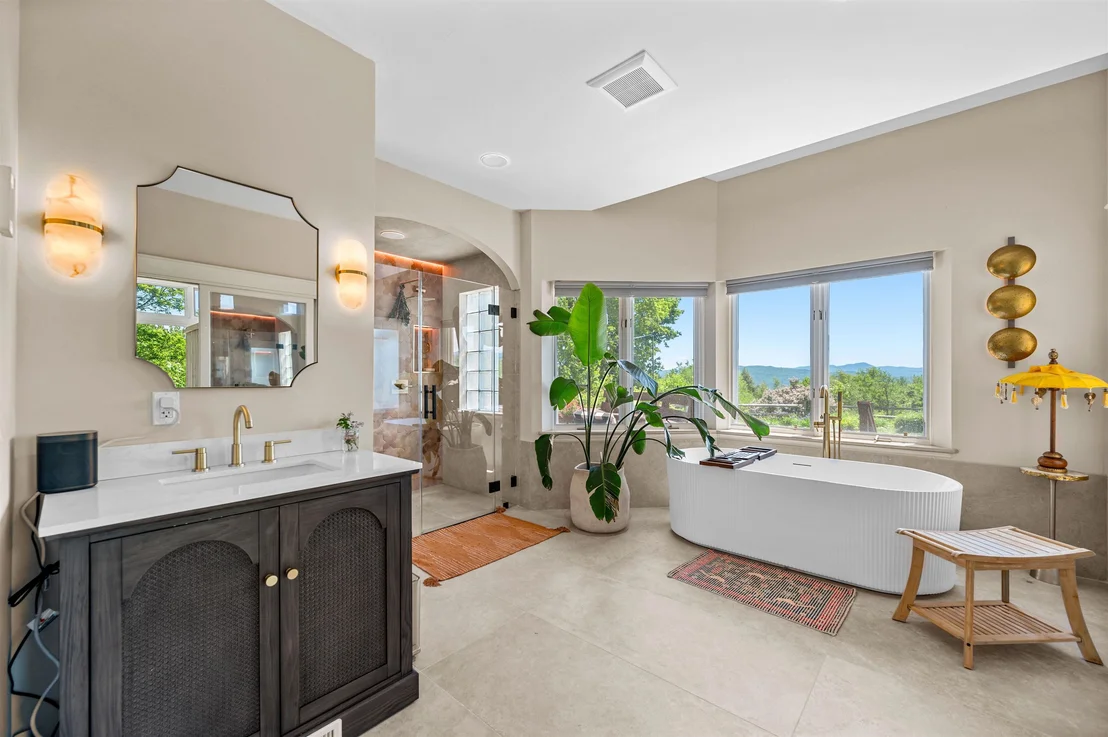 Photo of 119 Pinnacle