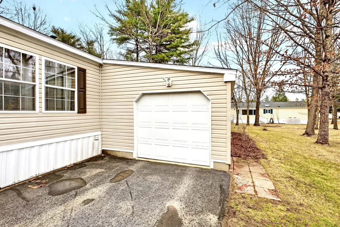Photo of 166 Eagle