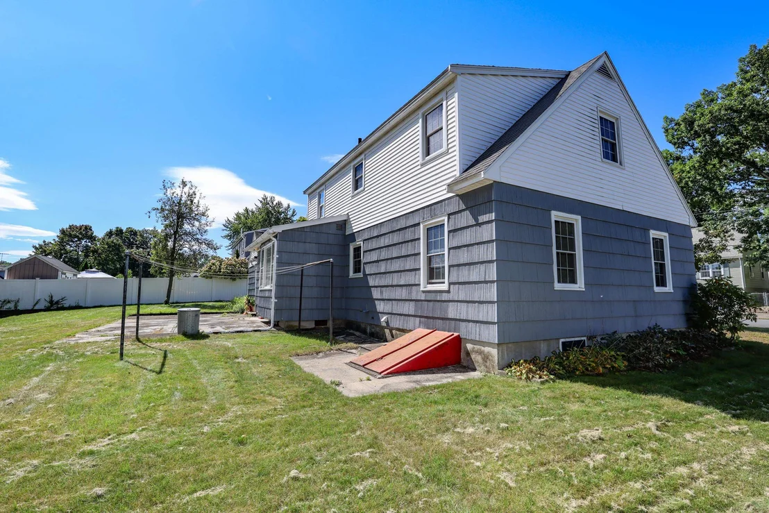 Photo of 16 Briand