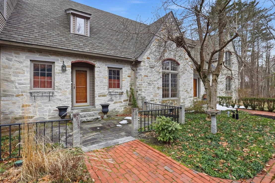 Photo of 63 Ridge
