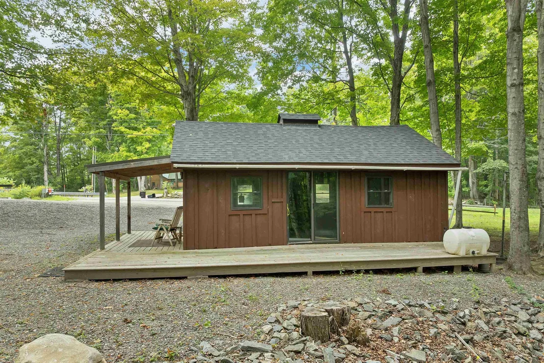 Photo of 1341 Cherry Valley