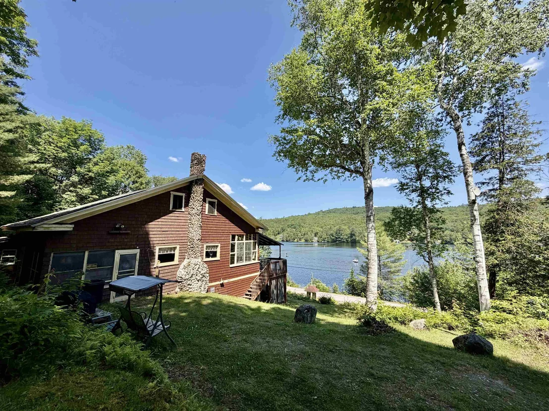 Photo of 263 Cedar Pond