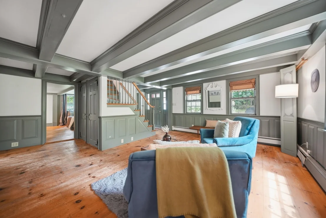 Photo of 60 Old Deerfield