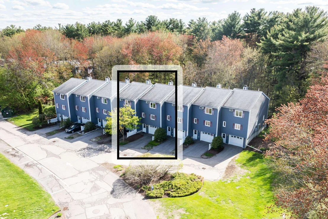 Photo of Unit 76 at 76 Seabury