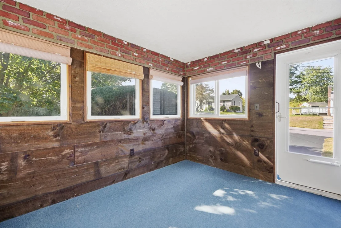 Photo of 32 Henderson