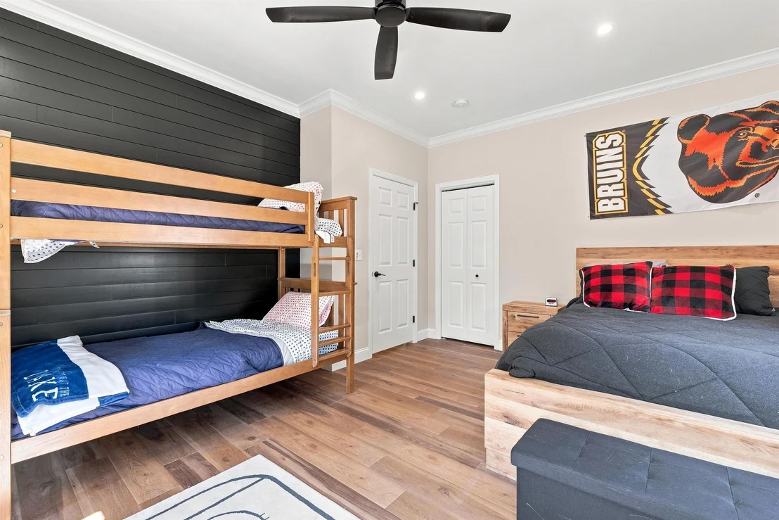 Photo of 32 Leavitt