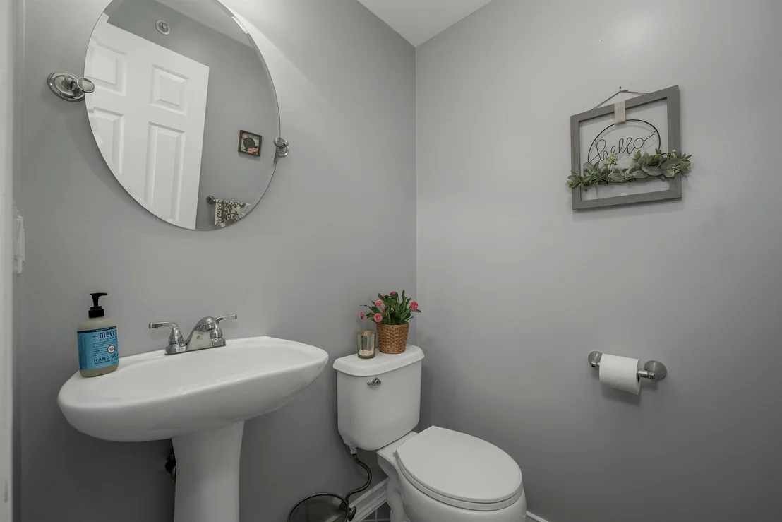 Photo of 71 Auburn