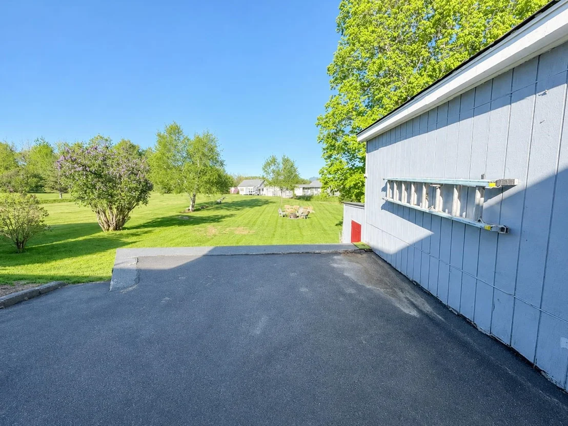Photo of 576 Hillside