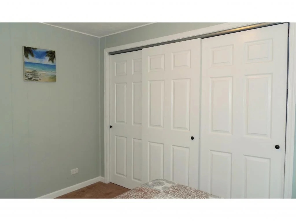 Photo of 235 Robin Hood Dr