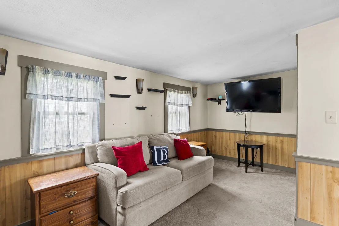 Photo of 53 Hilton