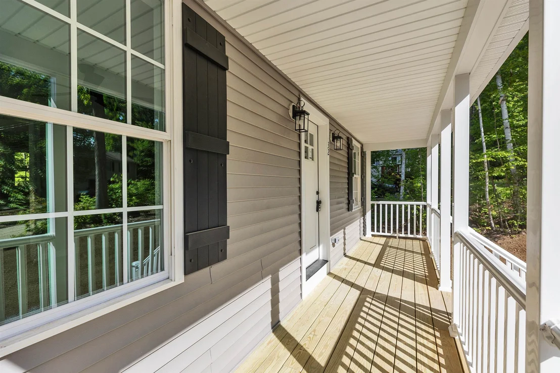 Photo of 32 Deerpoint